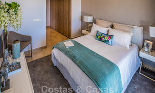 Se vende planta baja elevada, lista para entrar a vivir, con vistas panorámicas al valle y al mar en la exclusiva Benahavis - Marbella 47025 