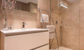 Se vende planta baja elevada, lista para entrar a vivir, con vistas panorámicas al valle y al mar en la exclusiva Benahavis - Marbella 47036 