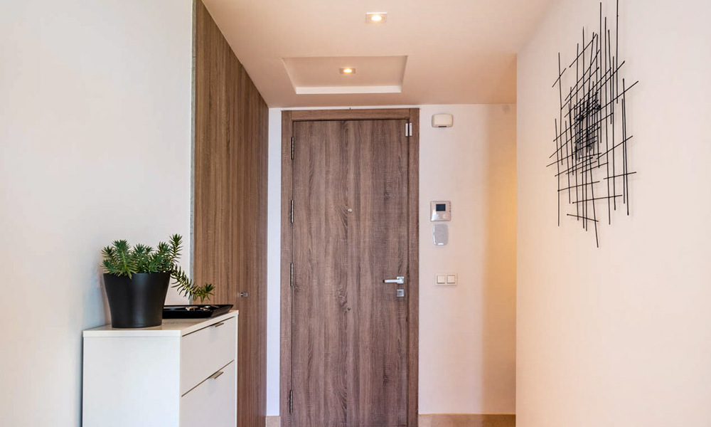 Se vende planta baja elevada, lista para entrar a vivir, con vistas panorámicas al valle y al mar en la exclusiva Benahavis - Marbella 47043