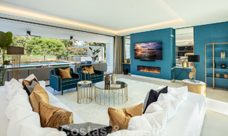 Amplia y sofisticada villa de diseño en venta, en primera línea de Las Brisas Golf en el corazón de Nueva Andalucía, Marbella 47281 