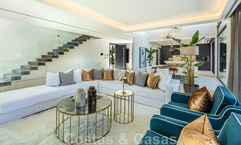 Amplia y sofisticada villa de diseño en venta, en primera línea de Las Brisas Golf en el corazón de Nueva Andalucía, Marbella 47282