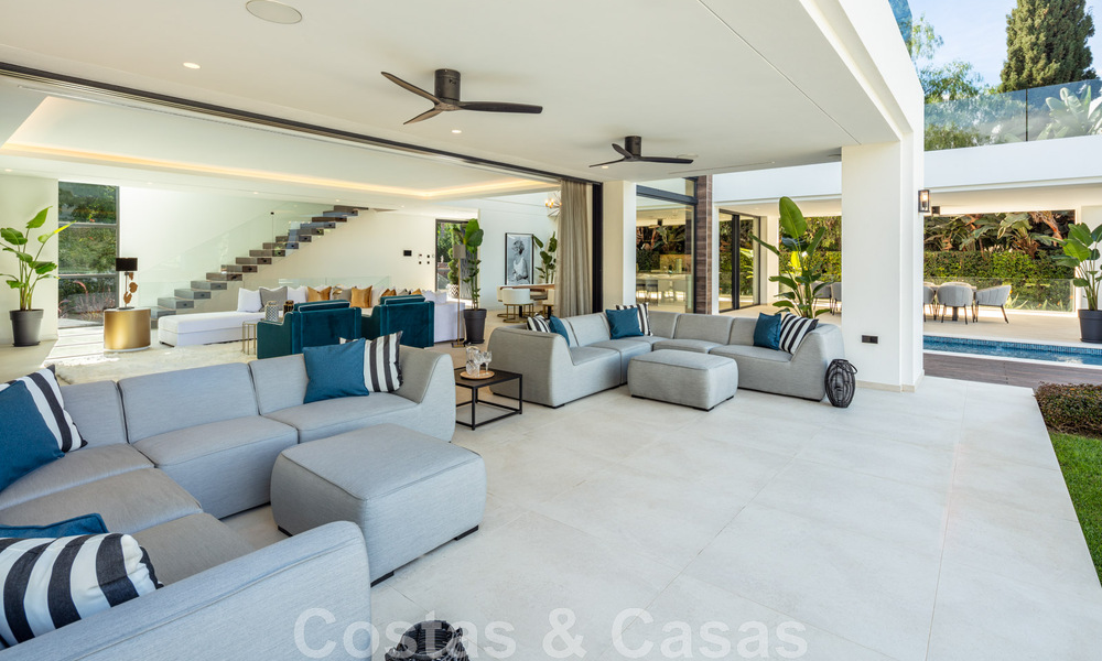Amplia y sofisticada villa de diseño en venta, en primera línea de Las Brisas Golf en el corazón de Nueva Andalucía, Marbella 47283