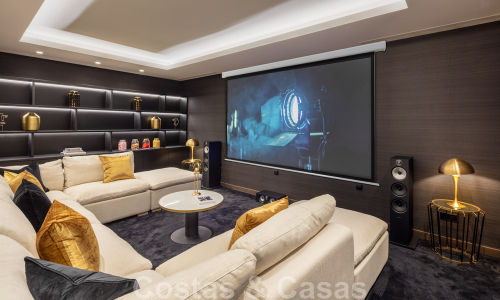 Amplia y sofisticada villa de diseño en venta, en primera línea de Las Brisas Golf en el corazón de Nueva Andalucía, Marbella 47291