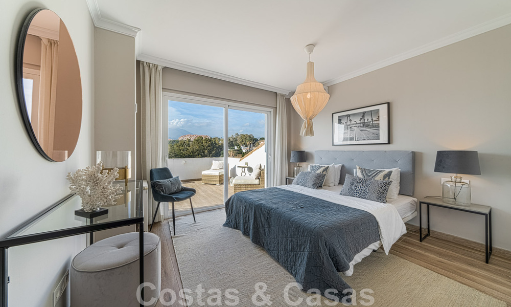 Encantadora y contemporánea villa de lujo renovada en venta a poca distancia de todos los servicios en Nueva Andalucía - Marbella 47121