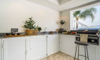 Encantadora y contemporánea villa de lujo renovada en venta a poca distancia de todos los servicios en Nueva Andalucía - Marbella 47124 