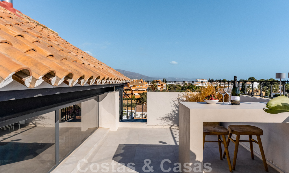 Nueva! Villa única en venta, con acogedores espacios exteriores y vistas panorámicas en Nueva Andalucía, Marbella 47569