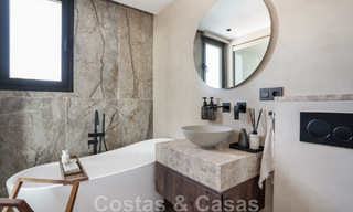 Nueva! Villa única en venta, con acogedores espacios exteriores y vistas panorámicas en Nueva Andalucía, Marbella 47578 