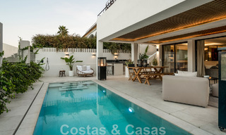 Nueva! Villa única en venta, con acogedores espacios exteriores y vistas panorámicas en Nueva Andalucía, Marbella 47585 
