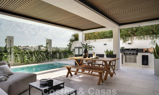 Nueva! Villa única en venta, con acogedores espacios exteriores y vistas panorámicas en Nueva Andalucía, Marbella 47586 
