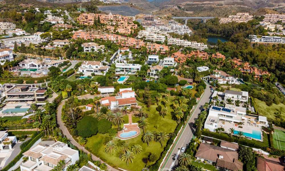 Oportunidad de inversión! Parcela de casi 8.000m² en venta en una exclusiva zona de villas de Nueva Andalucía, Marbella 47611