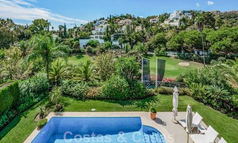 Encantadora villa andaluza en venta con tranquilas vistas al campo de golf en la codiciada zona residencial de La Quinta, Benahavís - Marbella 47696