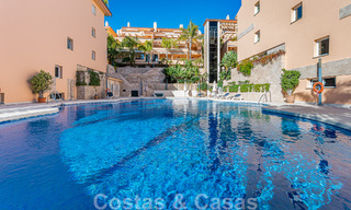 Amplio dúplex, ático con amplias terrazas y el mar Mediterráneo en el horizonte en venta en Nueva Andalucía, Marbella 48517 