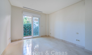 Amplio dúplex, ático con amplias terrazas y el mar Mediterráneo en el horizonte en venta en Nueva Andalucía, Marbella 48533 