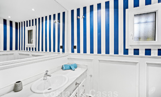 Villa andaluza de lujo en venta junto a campo de golf, con vistas al mar, en zona muy solicitada en Marbella Este 48328 