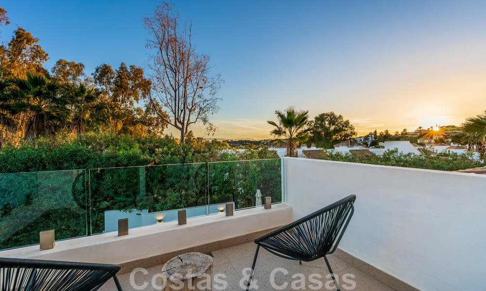 Villa de lujo en venta en una zona residencial segura y cerrada de Nueva Andalucia, Marbella 48164