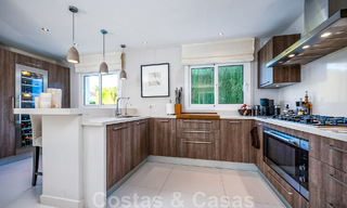 Villa de lujo en venta en una zona residencial segura y cerrada de Nueva Andalucia, Marbella 48167 