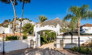 Villa de lujo en venta en una zona residencial segura y cerrada de Nueva Andalucia, Marbella 48174 
