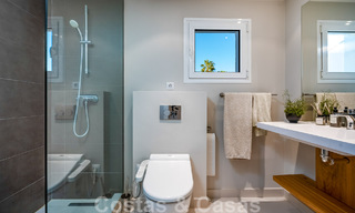 Villa de lujo en venta en una zona residencial segura y cerrada de Nueva Andalucia, Marbella 48192 