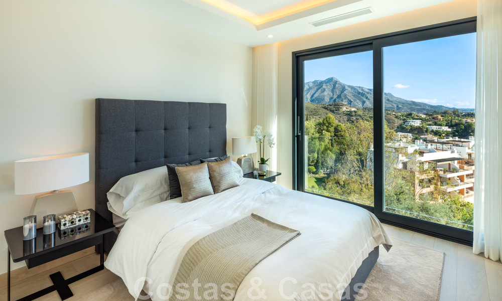 Villa de lujo arquitectónico en venta con vistas panorámicas al mar, en codiciada zona residencial en La Quinta, Benahavis - Marbella 47963