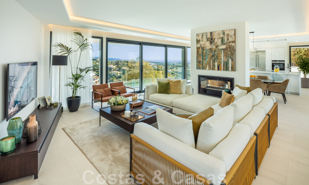 Villa de lujo arquitectónico en venta con vistas panorámicas al mar, en codiciada zona residencial en La Quinta, Benahavis - Marbella 47967
