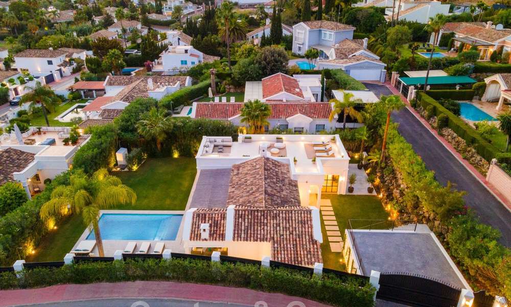Villa de lujo contemporánea y mediterránea en venta en el valle del golf de Nueva Andalucía, Marbella 47936