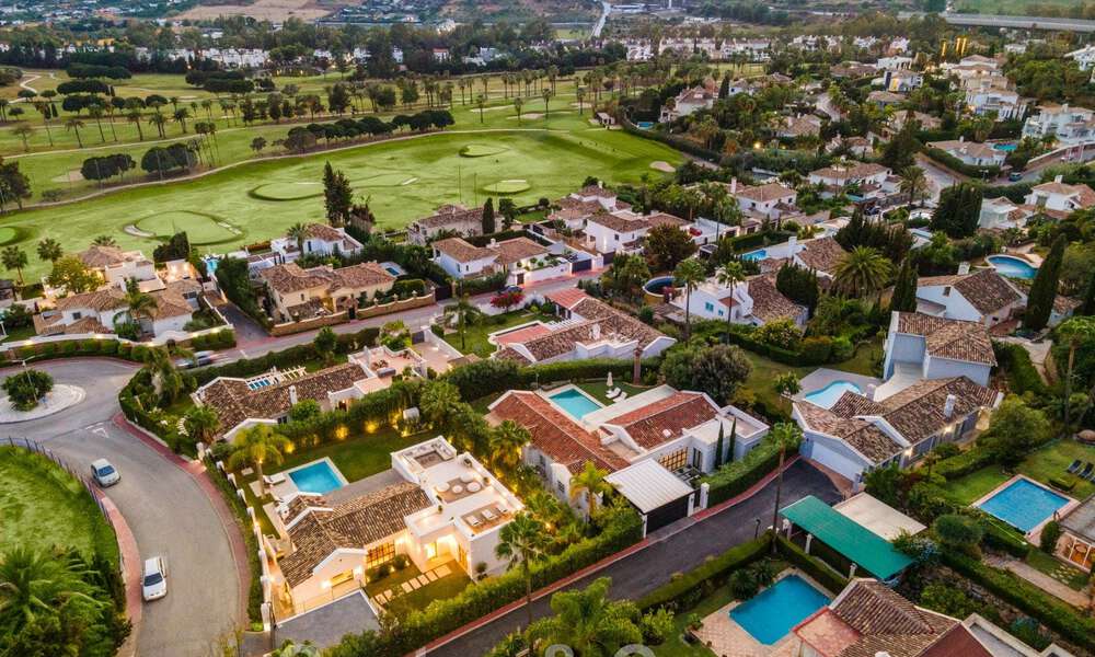 Villa de lujo contemporánea y mediterránea en venta en el valle del golf de Nueva Andalucía, Marbella 47937