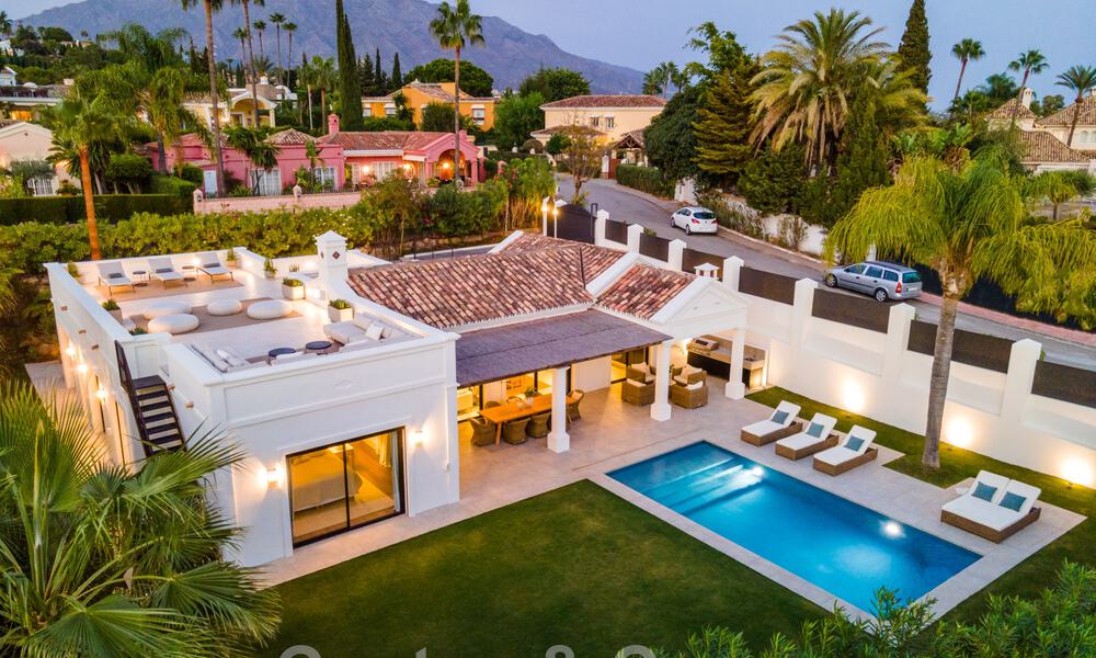 Villa de lujo contemporánea y mediterránea en venta en el valle del golf de Nueva Andalucía, Marbella 47938