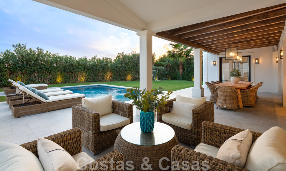 Villa de lujo contemporánea y mediterránea en venta en el valle del golf de Nueva Andalucía, Marbella 47943