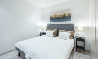 Villa boutique independiente en venta rodeada de vegetación en una comunidad privada cerrada en la Nueva Milla de Oro entre Marbella y Estepona 47829 