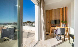 Moderno ático en venta listo para entrar a vivir con vistas abiertas al mar en un moderno complejo en Nueva Andalucia, Marbella 47892 