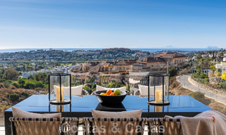 Moderno ático en venta listo para entrar a vivir con vistas abiertas al mar en un moderno complejo en Nueva Andalucia, Marbella 47902 