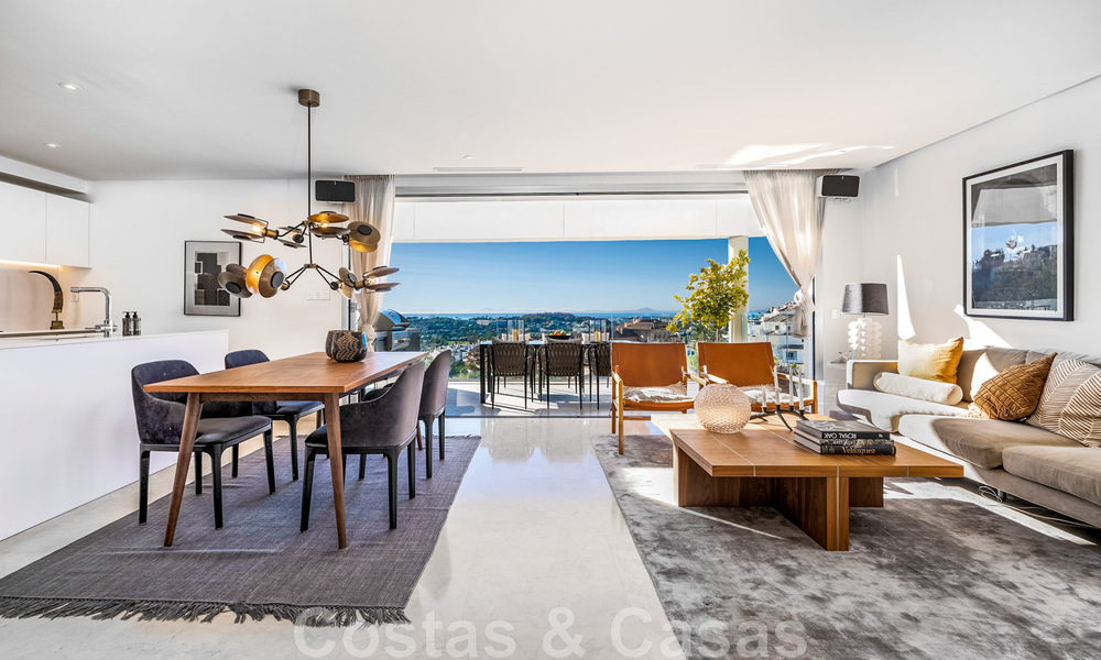 Moderno ático en venta listo para entrar a vivir con vistas abiertas al mar en un moderno complejo en Nueva Andalucia, Marbella 47905
