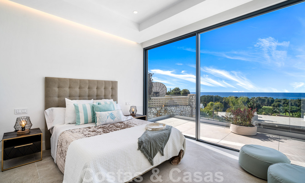 Moderna villa de nueva construcción con piscina infinita y vistas panorámicas al mar en venta al este de Marbella centro 51924