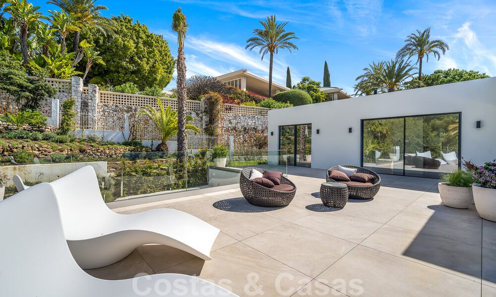 Moderna villa de nueva construcción con piscina infinita y vistas panorámicas al mar en venta al este de Marbella centro 51935