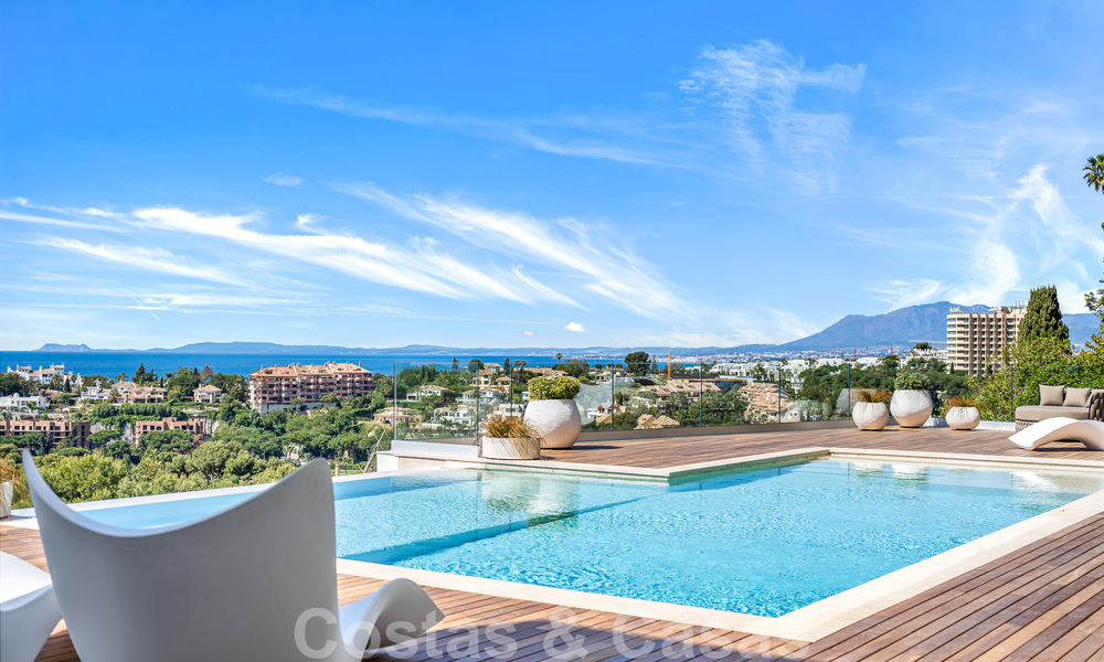 Moderna villa de nueva construcción con piscina infinita y vistas panorámicas al mar en venta al este de Marbella centro 51946