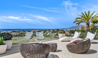 Moderna villa de nueva construcción con piscina infinita y vistas panorámicas al mar en venta al este de Marbella centro 51952 