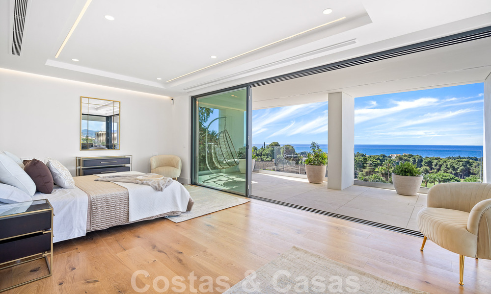 Moderna villa de nueva construcción con piscina infinita y vistas panorámicas al mar en venta al este de Marbella centro 51968