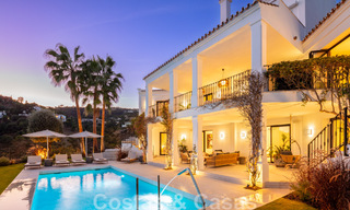 Exquisita villa de lujo en venta de estilo mediterráneo con diseño contemporáneo en una posición elevada en El Madroñal, Benahavis - Marbella 48136 