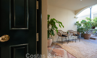 Lista para entrar a vivir! Casa adosada reformada contemporánea en venta con vistas al mar, en La Quinta en Benahavis - Marbella 49450 