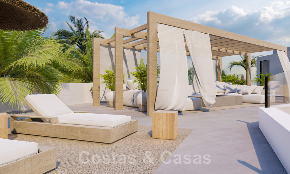 Villa contemporánea y moderna en venta situada en las colinas de Elviria, al este del centro de Marbella 48047