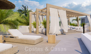 Villa contemporánea y moderna en venta situada en las colinas de Elviria, al este del centro de Marbella 48047 