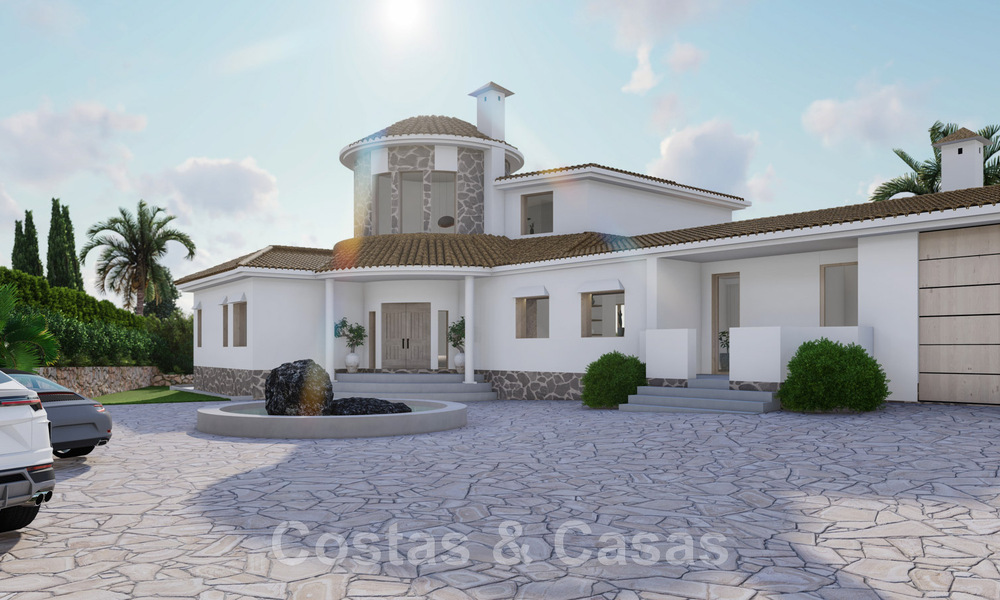 Villa de lujo totalmente reformada en venta en urbanización privilegiada cerca de campos de golf en Marbella - Benahavis 48078