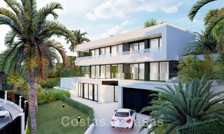 Nuevo! 2 villas modernistas de lujo en venta en una zona verde, con vistas panorámicas al mar al este del centro de Marbella 48110 