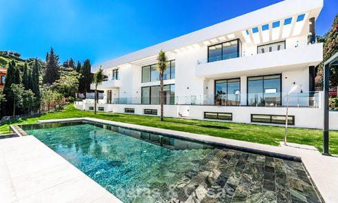 Villa de diseño en venta, cerca de campos de golf, en Benahavis - Marbella 783125