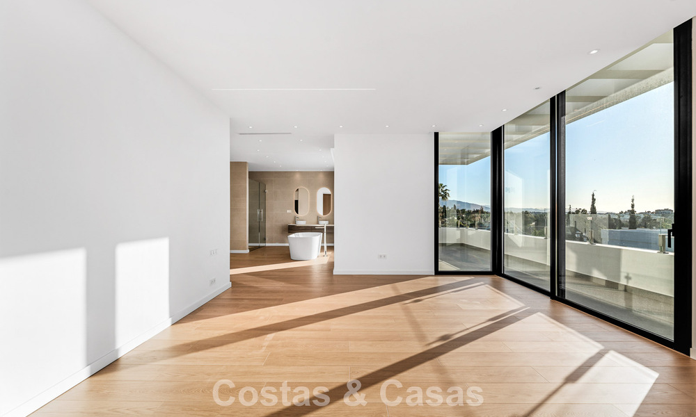 Villa de diseño en venta, cerca de campos de golf, en Benahavis - Marbella 783133