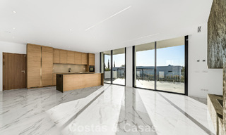 Villa de diseño en venta, cerca de campos de golf, en Benahavis - Marbella 783137 