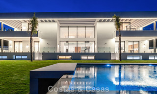 Villa de diseño en venta, cerca de campos de golf, en Benahavis - Marbella 783146 