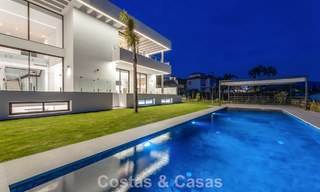 Villa de diseño en venta, cerca de campos de golf, en Benahavis - Marbella 783147 