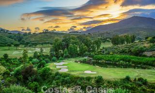 Modernos apartamentos de golf en venta situados en un exclusivo resort de golf en Mijas, Costa del Sol 49168 