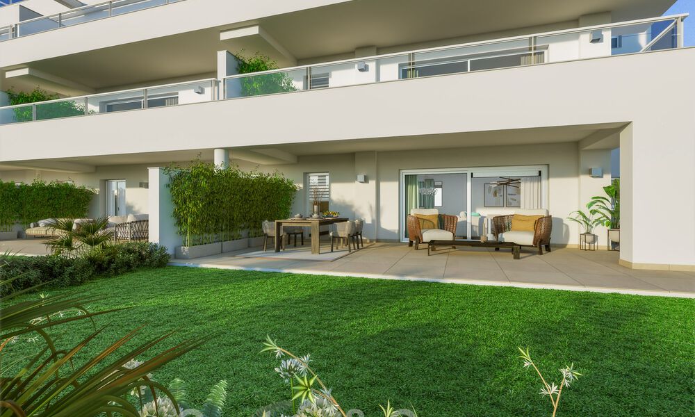 Modernos apartamentos de golf en venta situados en un exclusivo resort de golf en Mijas, Costa del Sol 49200